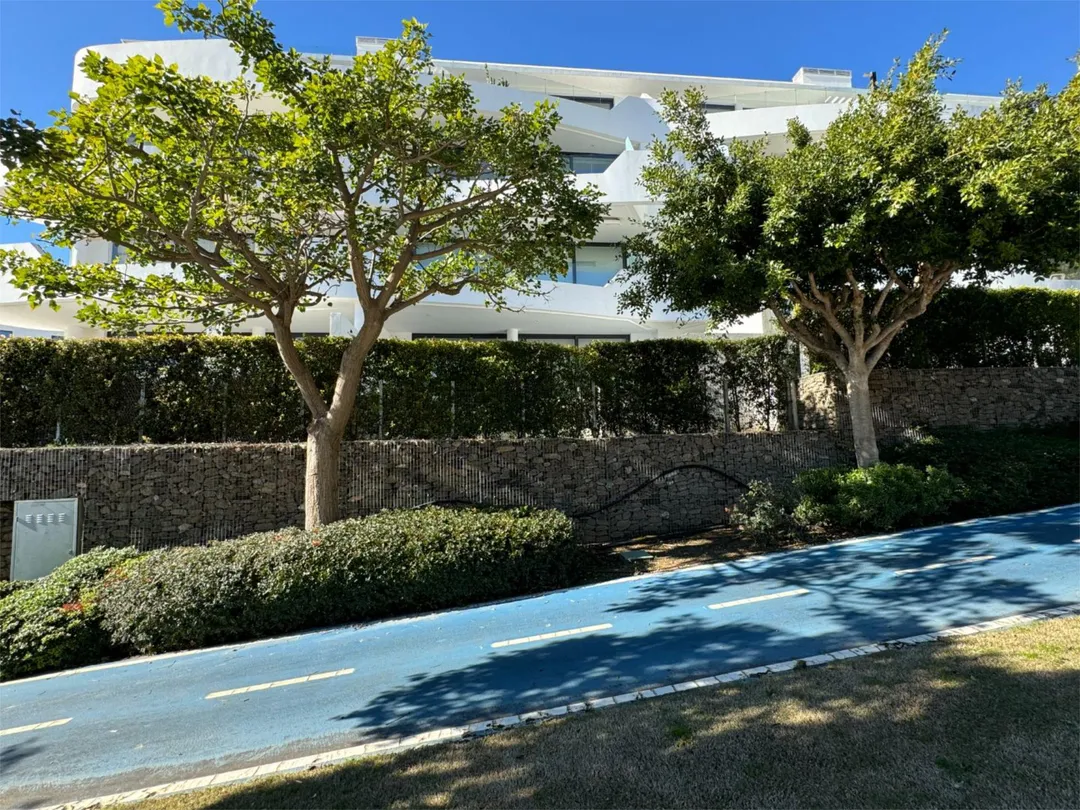 Piso en avenida Av. 8 de Marzo 3 - Foto 6