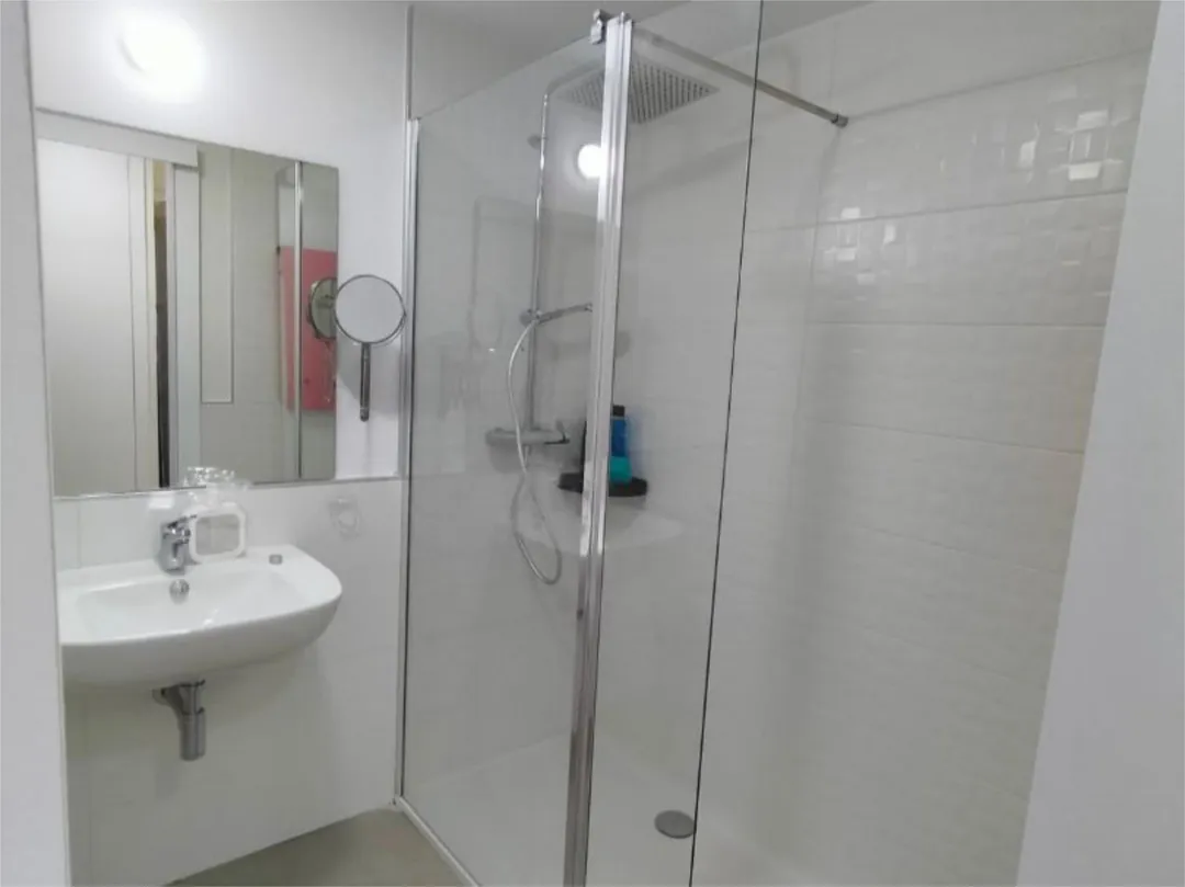 Piso en  Calle Carlos Benítez Saurel 14 - Foto 9