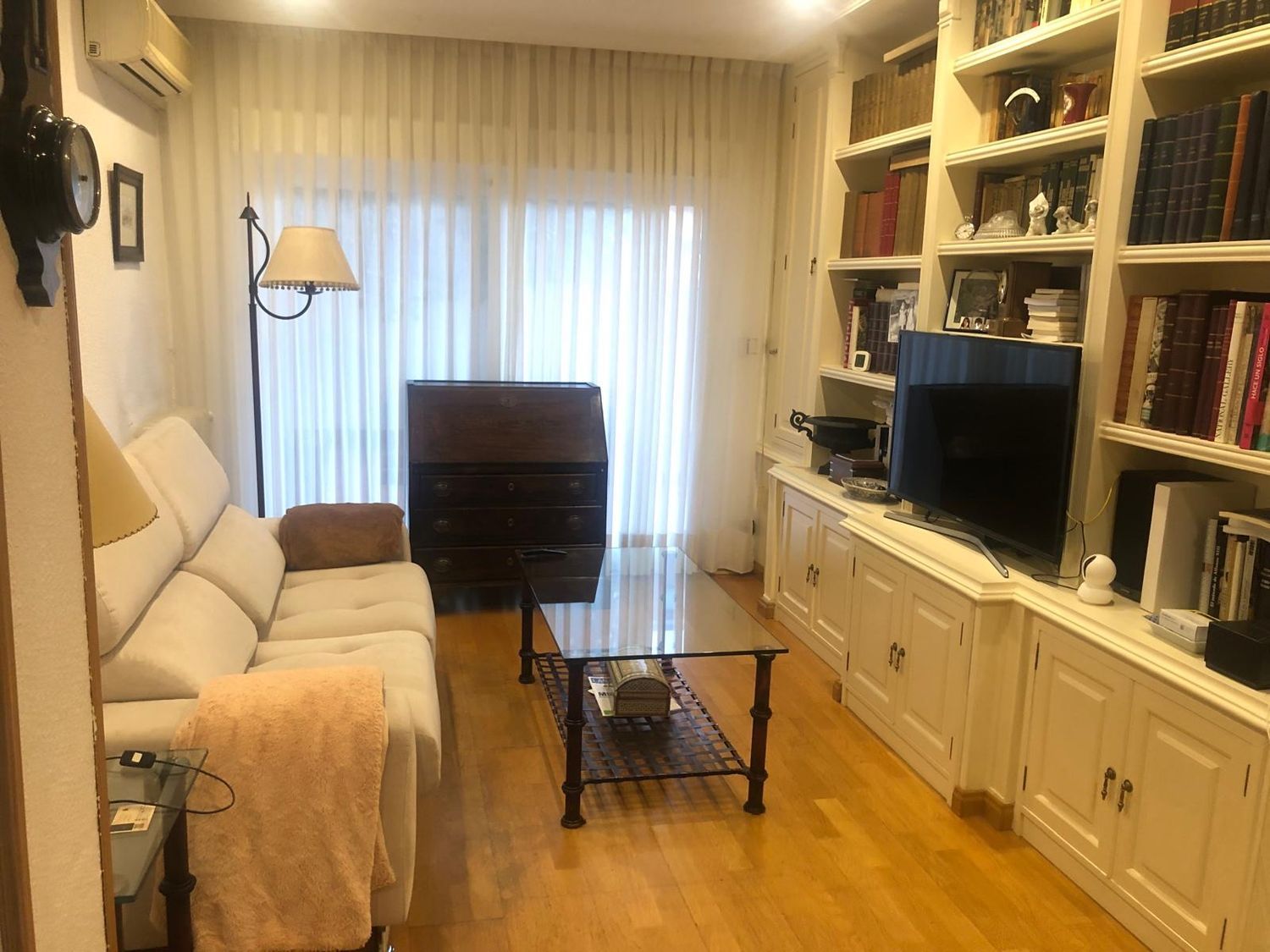 Piso en calle de María de Guzmán, 25 - Foto 4