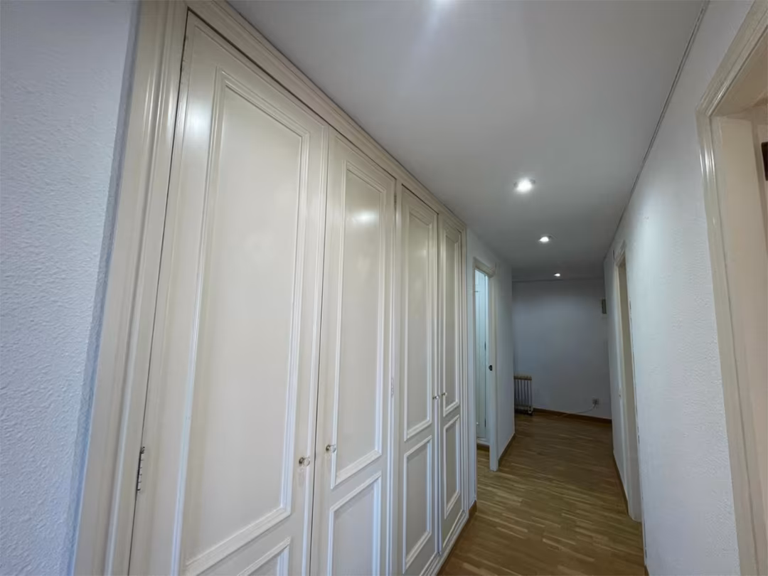 Piso en  Carrer de Guillem de Castro 107 - Foto 4