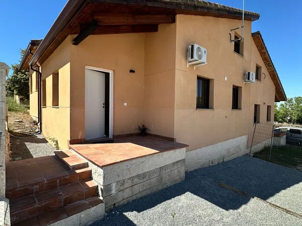 Chalet pareado en Calle Encina s/n - Foto 2