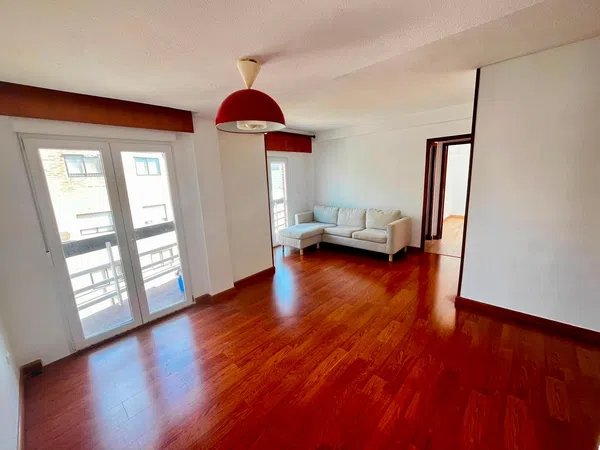 Piso en Avenida Oscar Espla, 28, Ensanche-Diputación - Foto 1