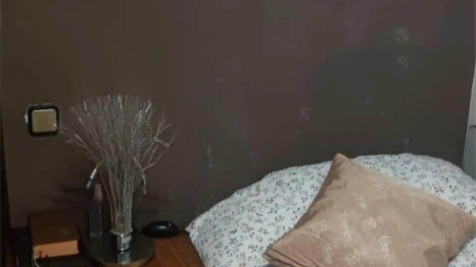 Casa adosada en  Carrer de l'Abat Escarré 34 - Foto 4