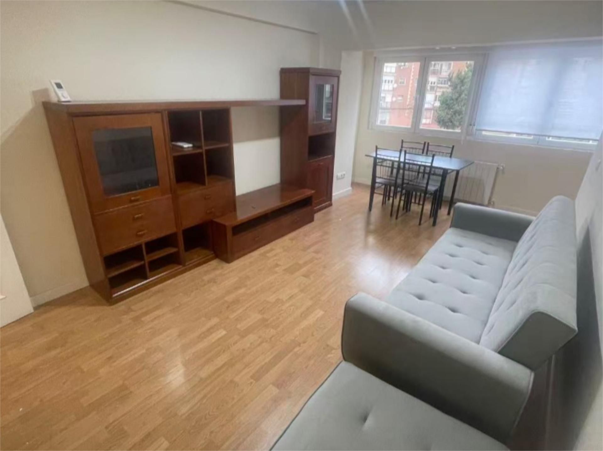 Piso en  Calle de La Bañeza 25 - Foto 5