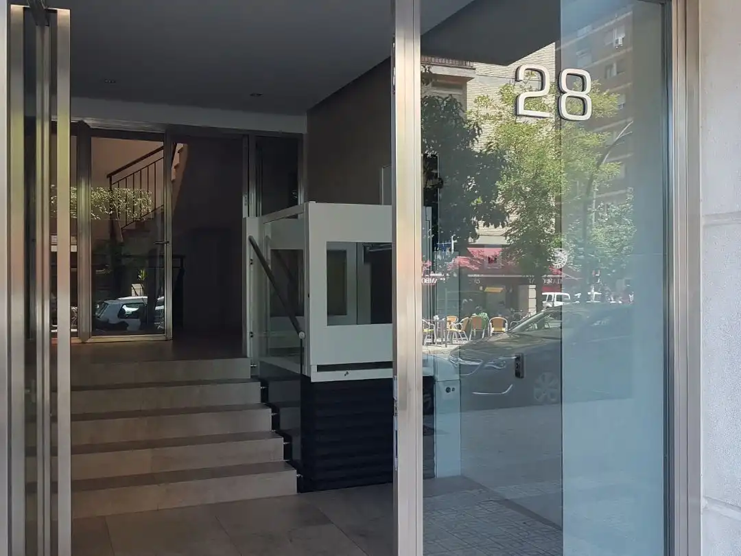 Piso en  Avenida Pablo Picasso 28 - Foto 4