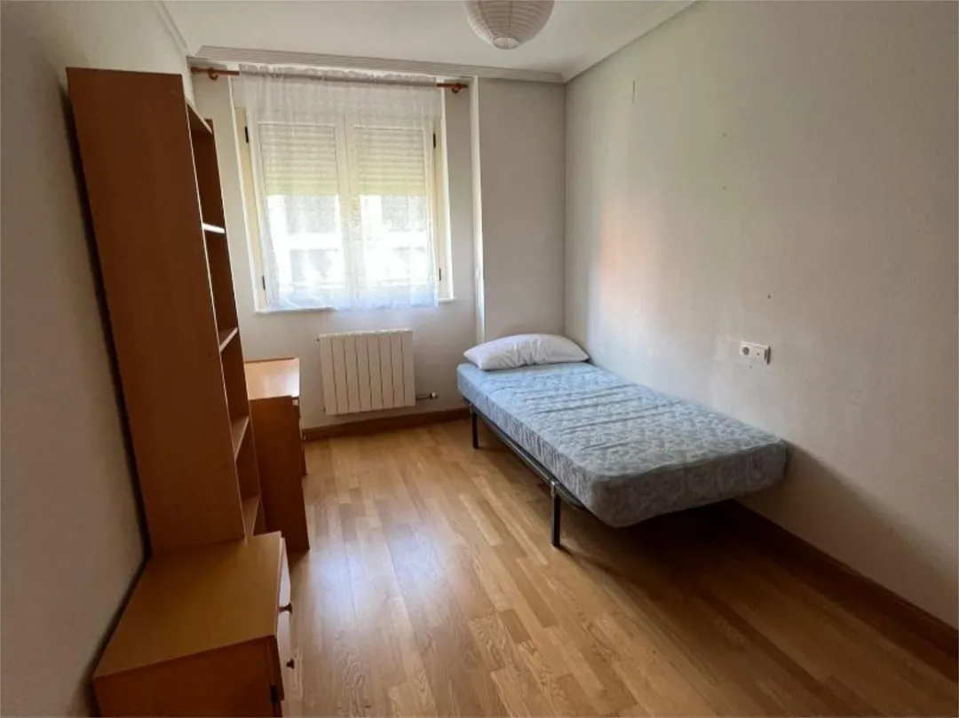 Piso en  Calle Poeta Jesús Rasueros 21 - Foto 10