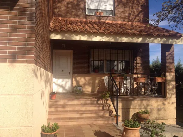 Casa o chalet independiente en Calle del Quejigo, 18, Buenavista-Valparaíso-La Legua, Buenavista-Valparaíso-La Legua - Foto 1