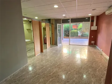 Local comercial en  Carrer d'Abrera 6 - Foto 3