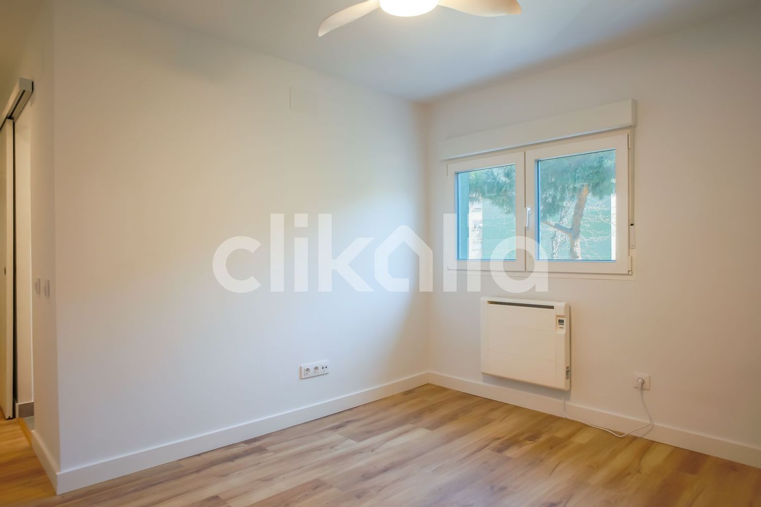 Piso en calle de Avefría - Foto 1