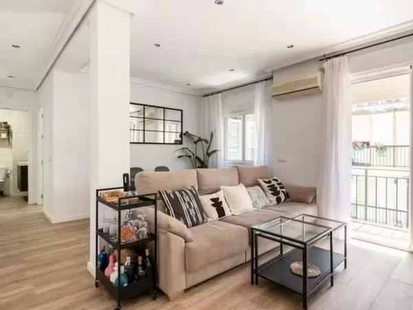 Piso en calle Higuera de la Sierra, 9 - Foto 1