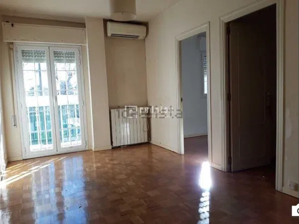 Piso en Francisco Salvador González, 3