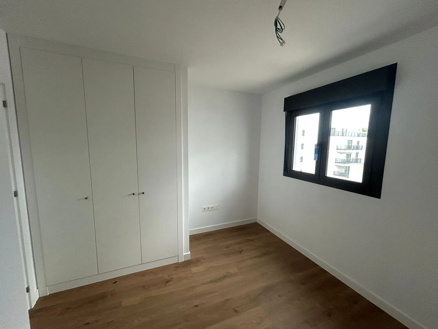 Piso en Isabel de Villena, 1 - Foto 6