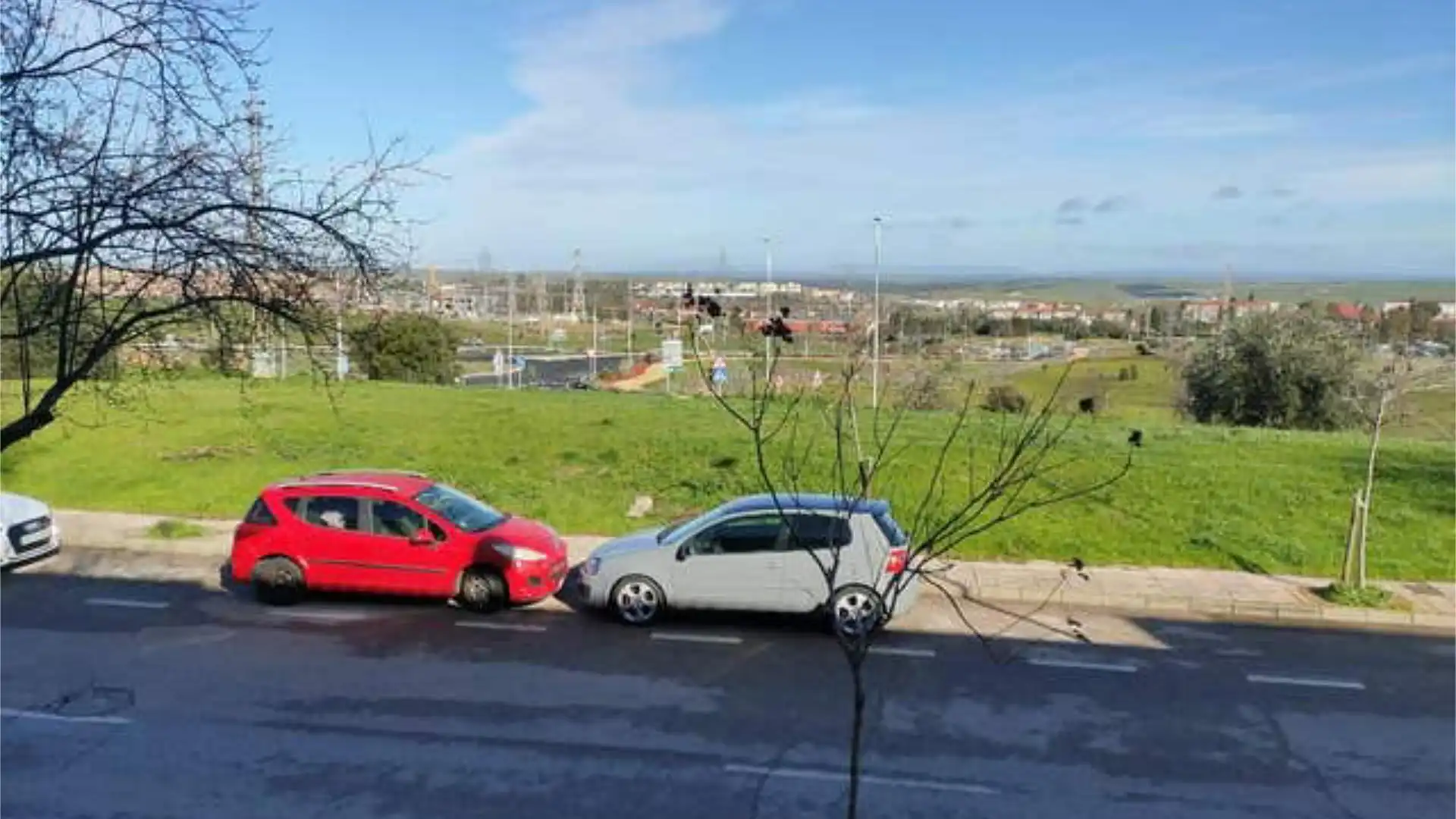 Casa adosada en Residencial Universidad - Foto 1
