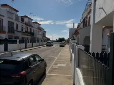 Casa adosada en Los gallos - Foto 9