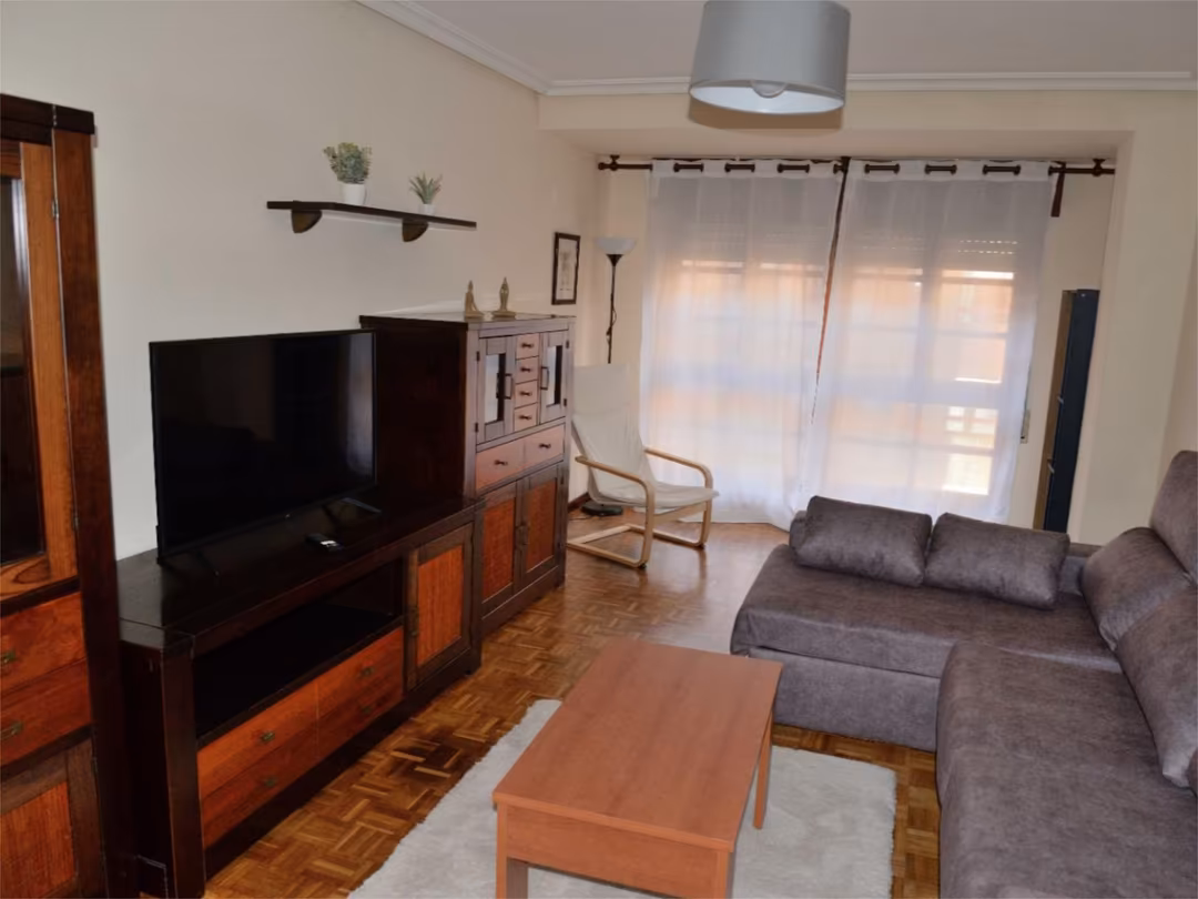 Piso en  Calle López del Vallado 12 - Foto 13