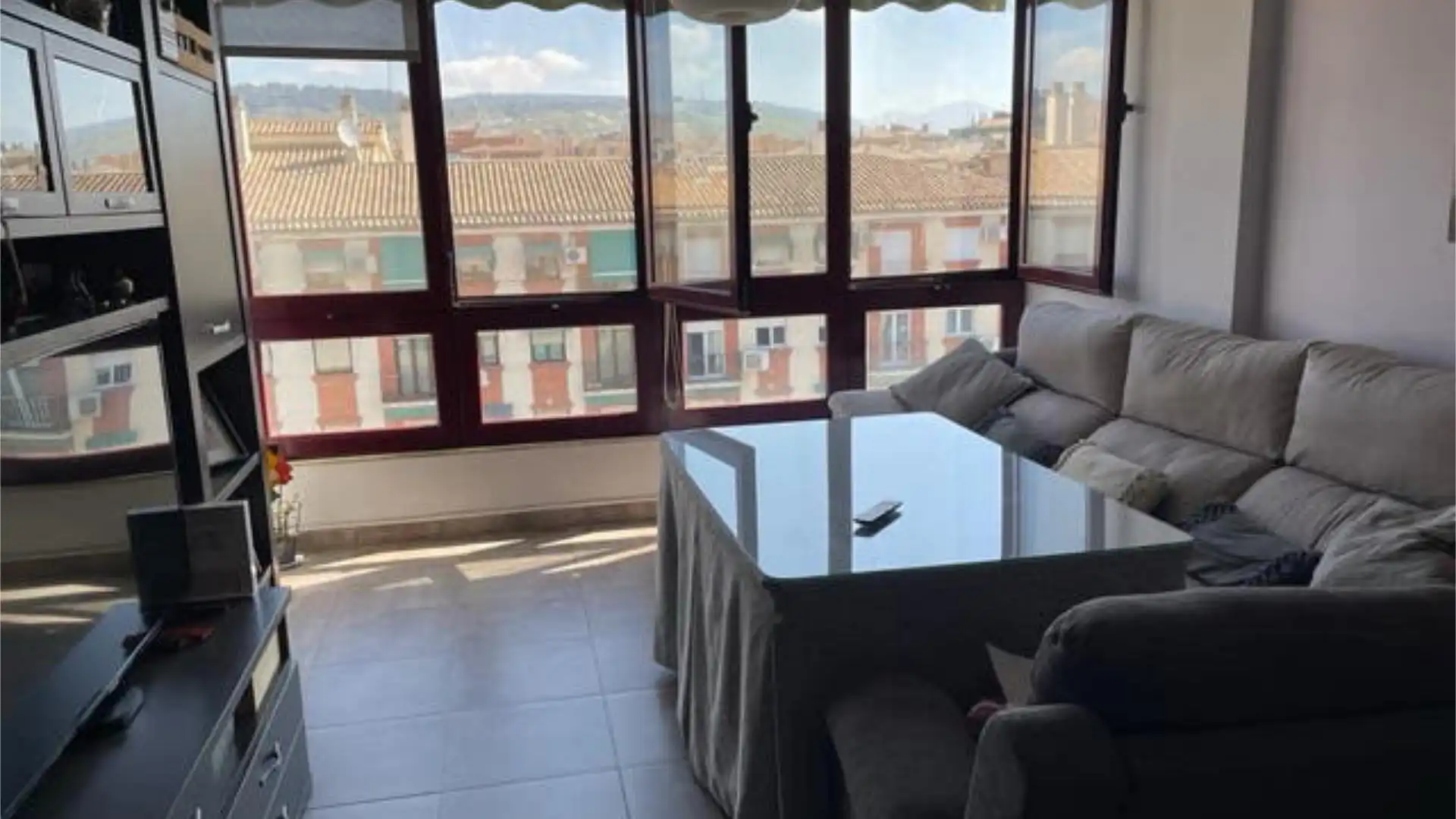 Piso en Camino Ronda - Foto 1