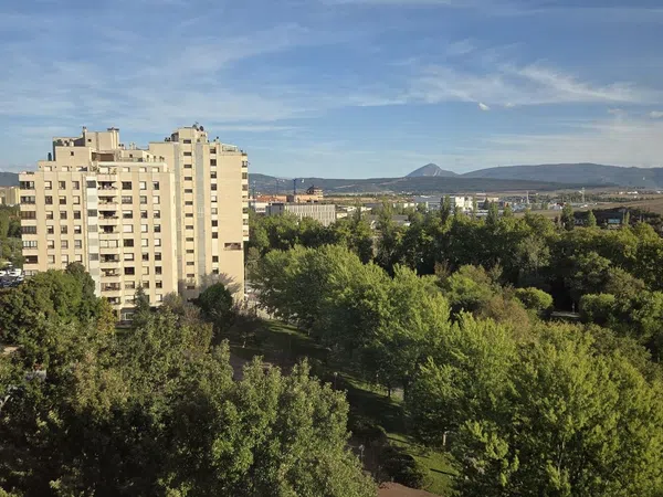 Piso en Calle Río Alzania, 31, Azpilagaña, Azpilagaña - Foto 1
