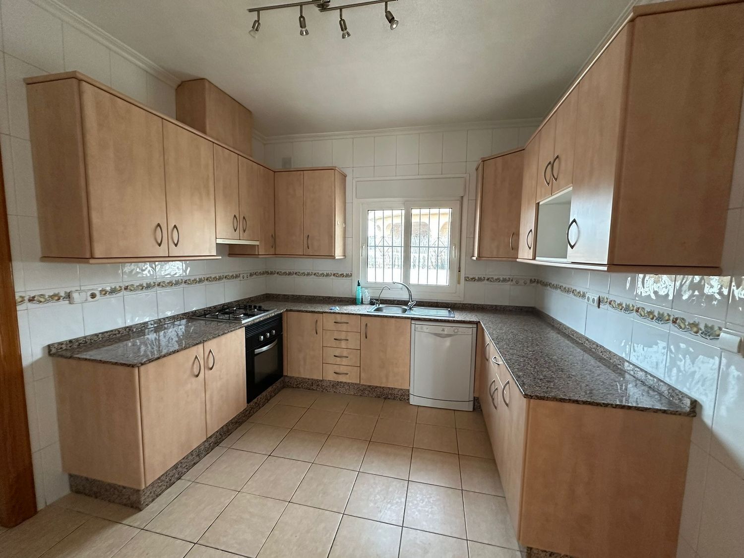 Casa independiente en avenida de los Carros, 20 - Foto 1