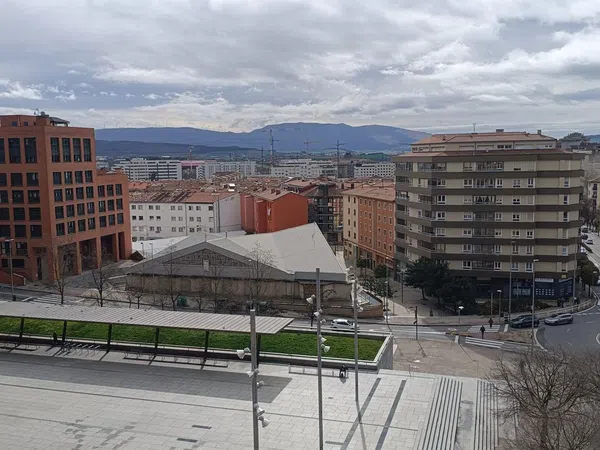 Piso en plaza Felisa Munárriz, 1 - Foto 1