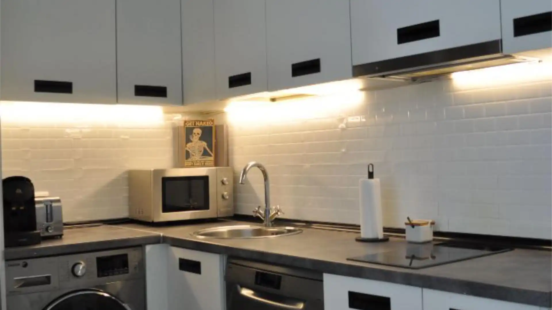 Piso en  Calle de Manuel Pombo Angulo 16 - Foto 2