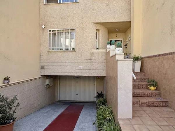 Chalet adosado en Calle 298, 6, La Cañada, La Cañada - Foto 1