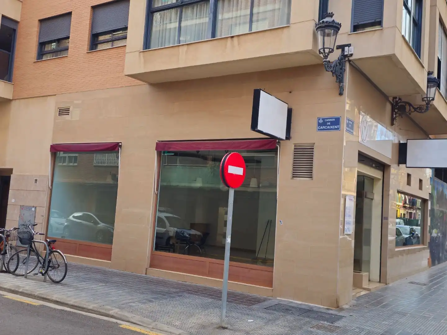 Local comercial en  Carrer de Carcaixent 32 - Foto 5