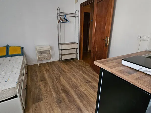 Estudio en calle de Palermo, 22 - Foto 2