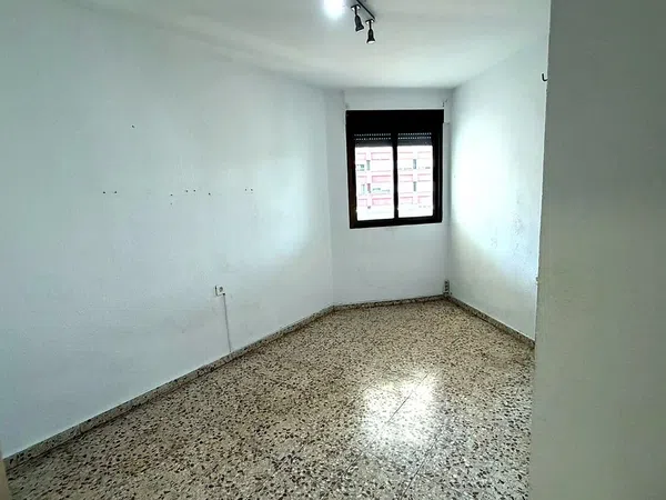 Piso en Avenida de Blasco Ibáñez, Ciutat Jardí - Foto 4