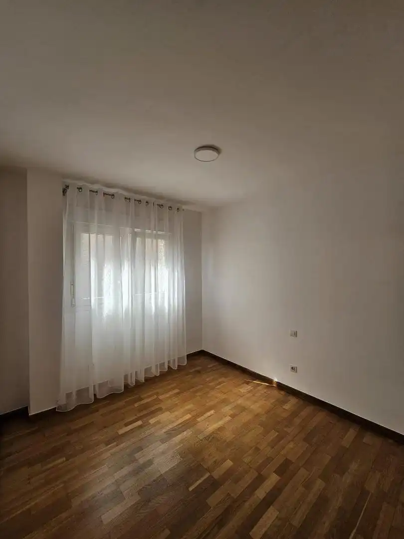 Piso en  Calle Doctor Alfonso Chiscano Díaz 8 - Foto 18