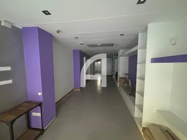 Local comercial en  AMPLE - Foto 4