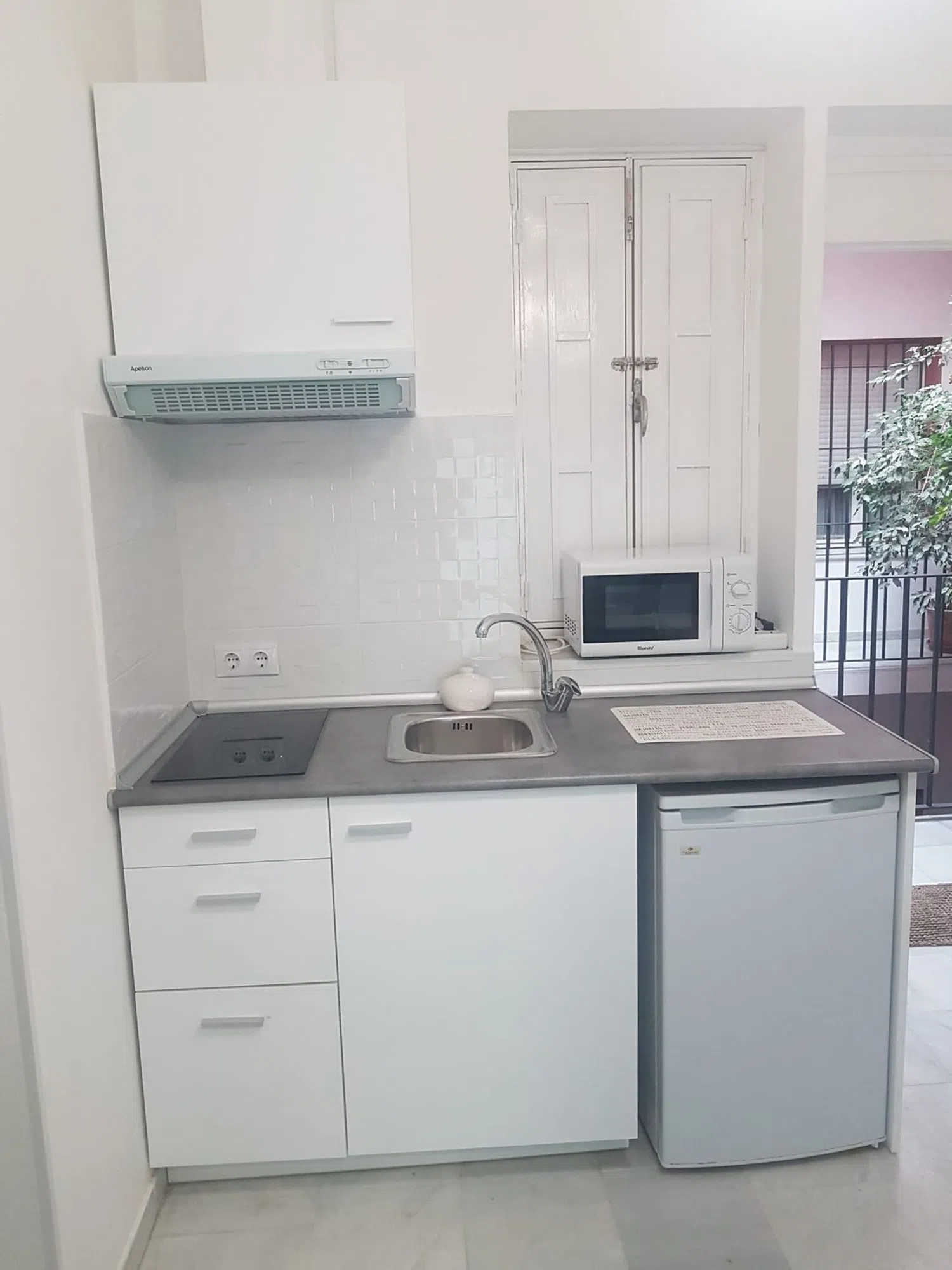 Estudio en calle Martínez Montañés, 9 - Foto 4