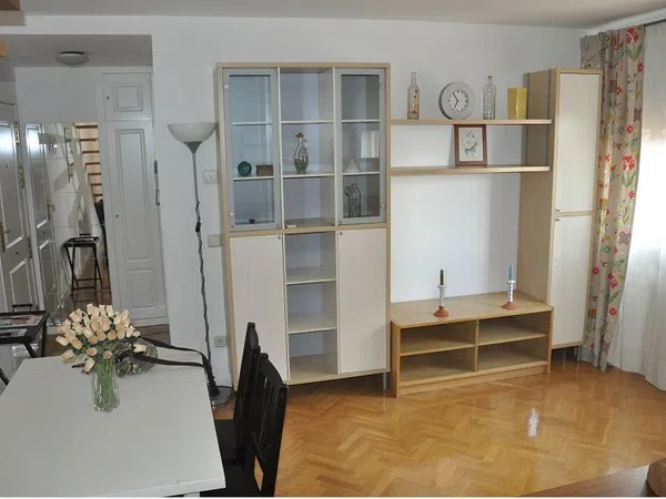 Dúplex en calle de Siena, 37