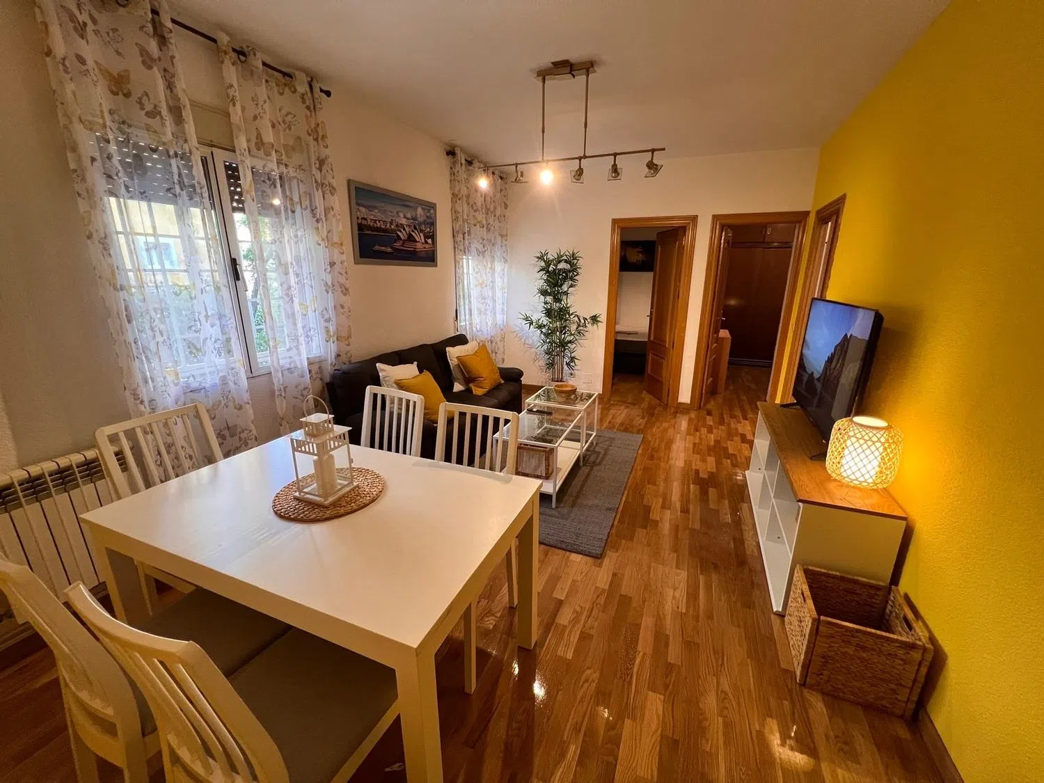 Piso en calle de la Infanta Mercedes, 30 - Foto 1