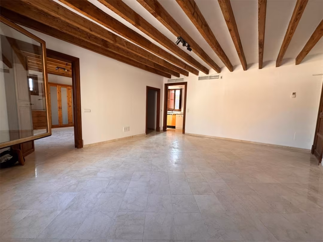 Piso en  Carrer de Sant Feliu 17 - Foto 3