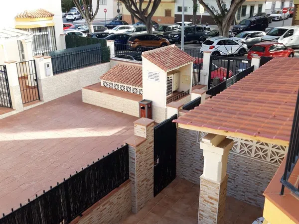 Chalet adosado en El Consul - El Romeral - Foto 2