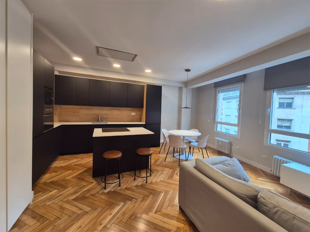 Apartamento en  Calle Gregorio Cuesta 4