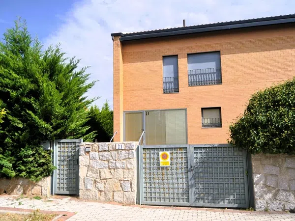 Chalet pareado en Calle Longuera del Mochuelo, 21, Hervencias, Hervencias - Foto 2