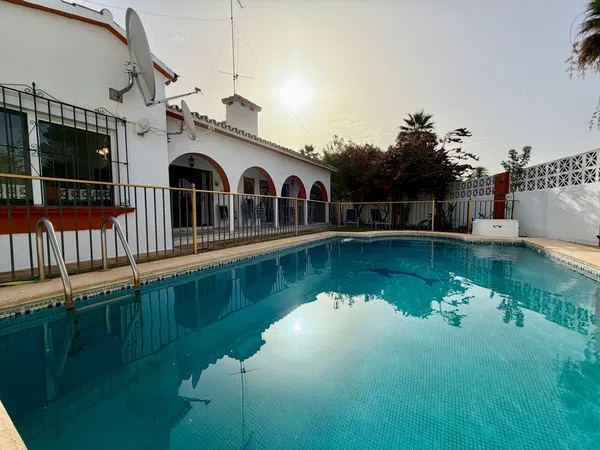 Casa o chalet independiente en Calle Luís de Góngora, 1, Las Brisas - Foto 1