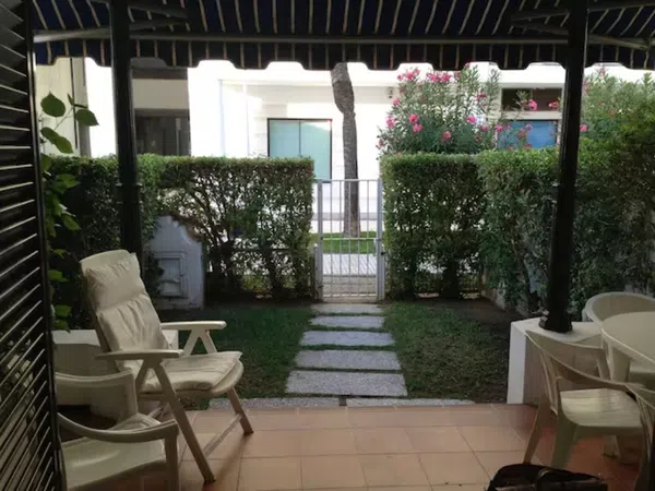 Chalet adosado en Urbanización Pueblo Castillo, 9 - Foto 6