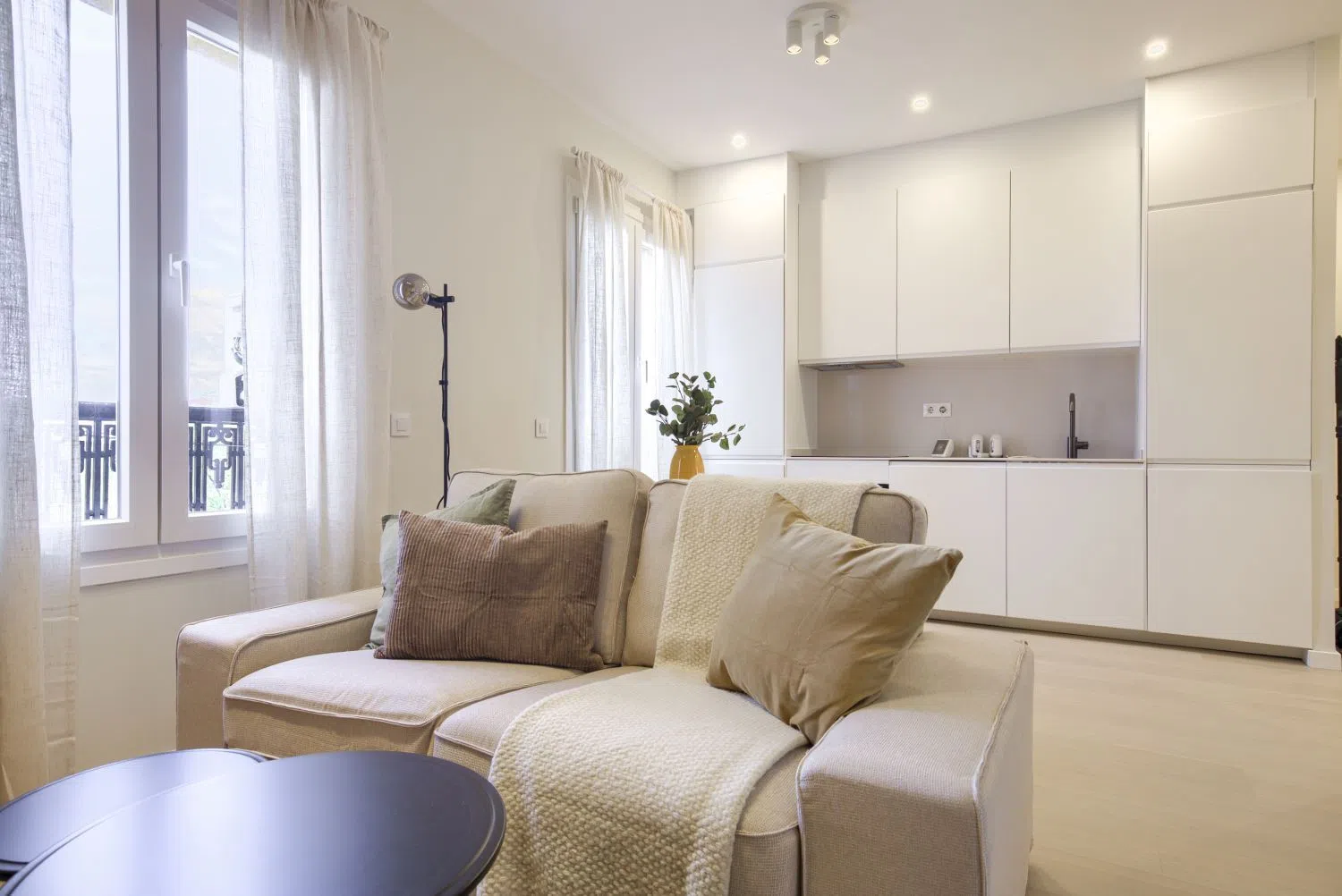 Piso en calle de Linneo - Foto 13