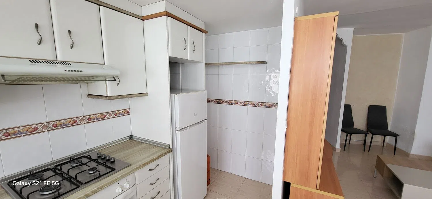 Piso en avenida de Pérez Galdós, 129 - Foto 2