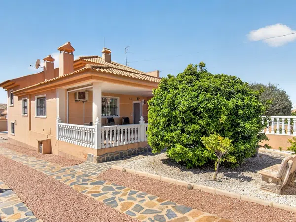 Casa o chalet independiente en Calle Meridiano, 46, Aguas Nuevas - Foto 1