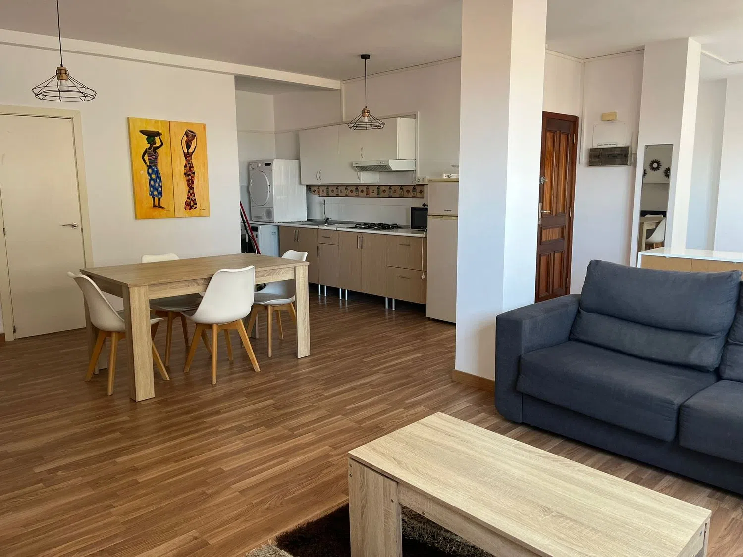 Estudio en calle la Marina, 35 - Foto 1