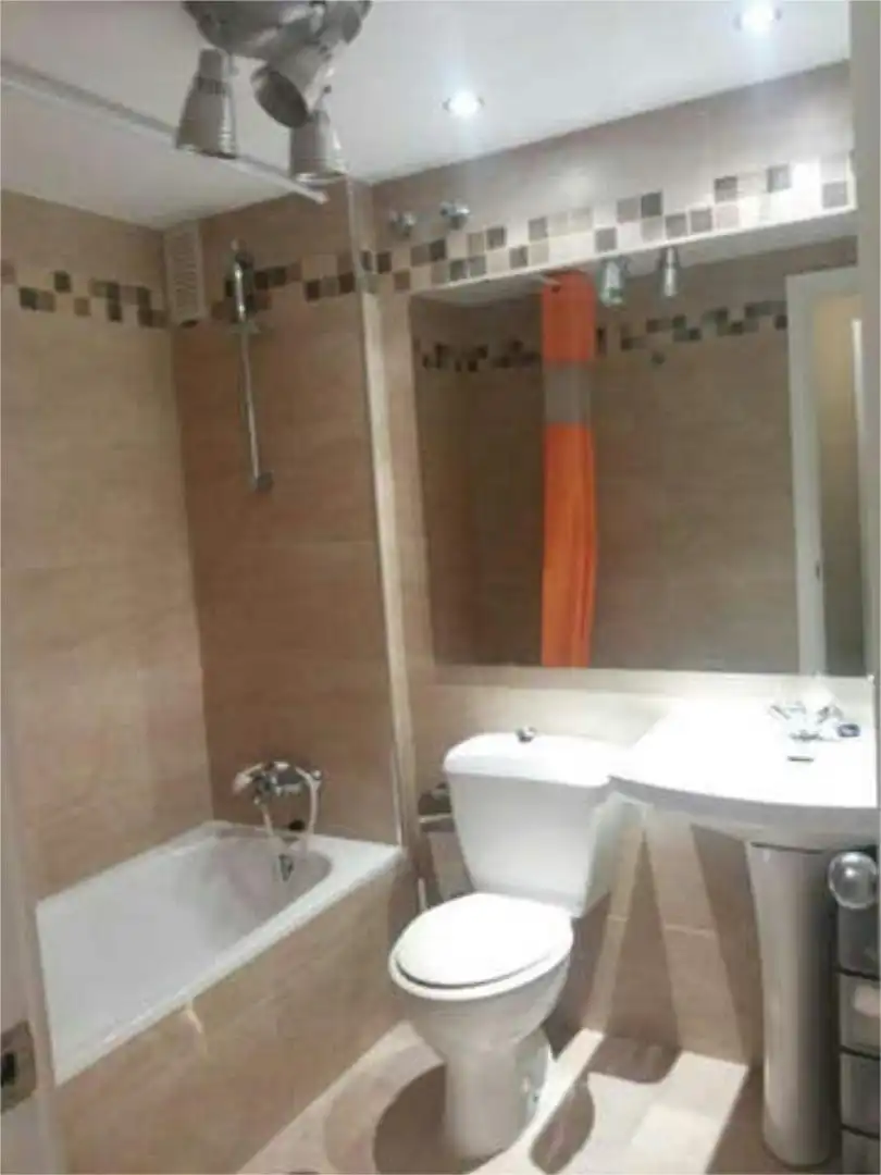 Piso en Reina Mercedes - Foto 8