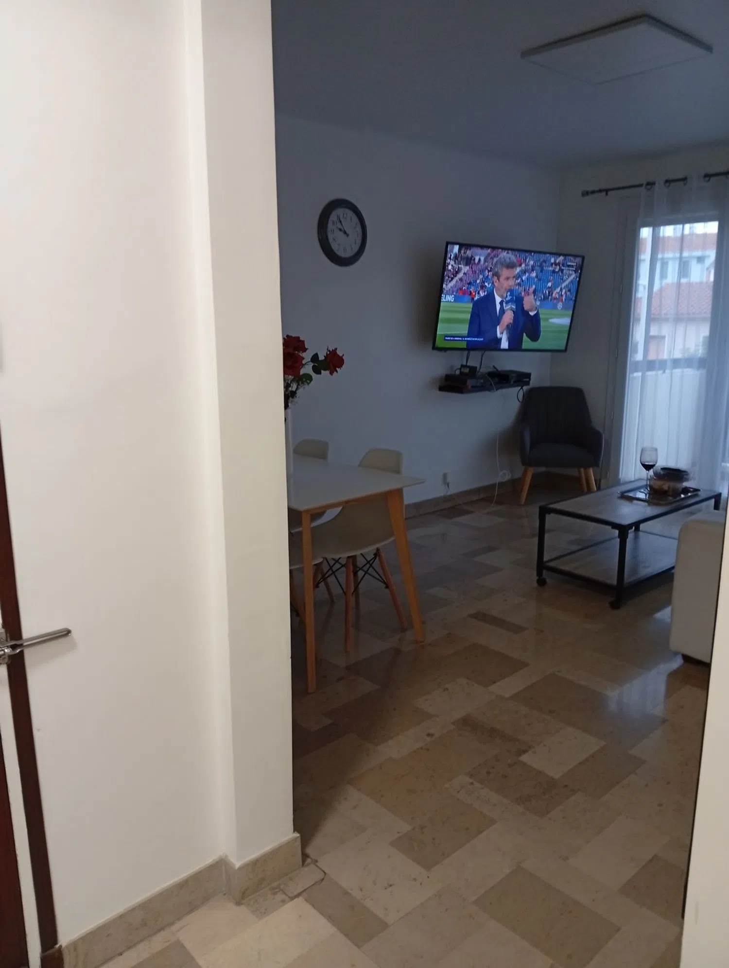 Estudio en avenida de Martí Pujol, 22 - Foto 5
