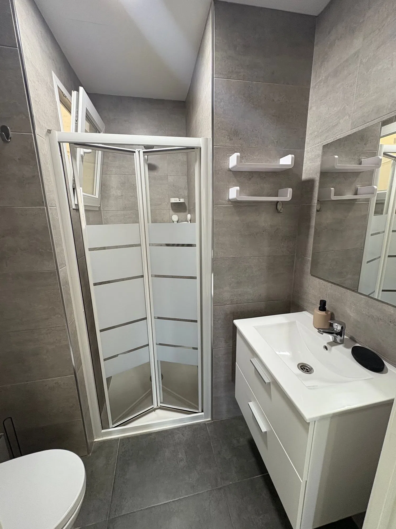 Estudio en calle de Sant Vicent Màrtir, 106 - Foto 3