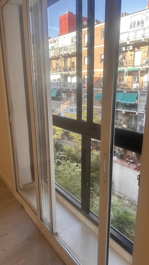 Apartamento en calle Sor Angela de la Cruz 22 - Foto 2