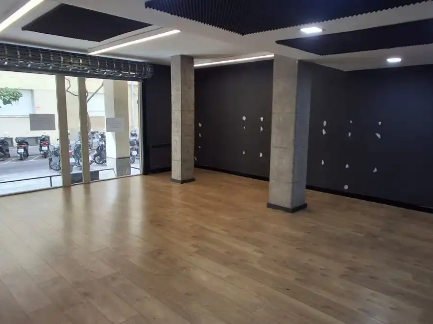 Local comercial en  Carrer dels Madrazo 54 - Foto 7