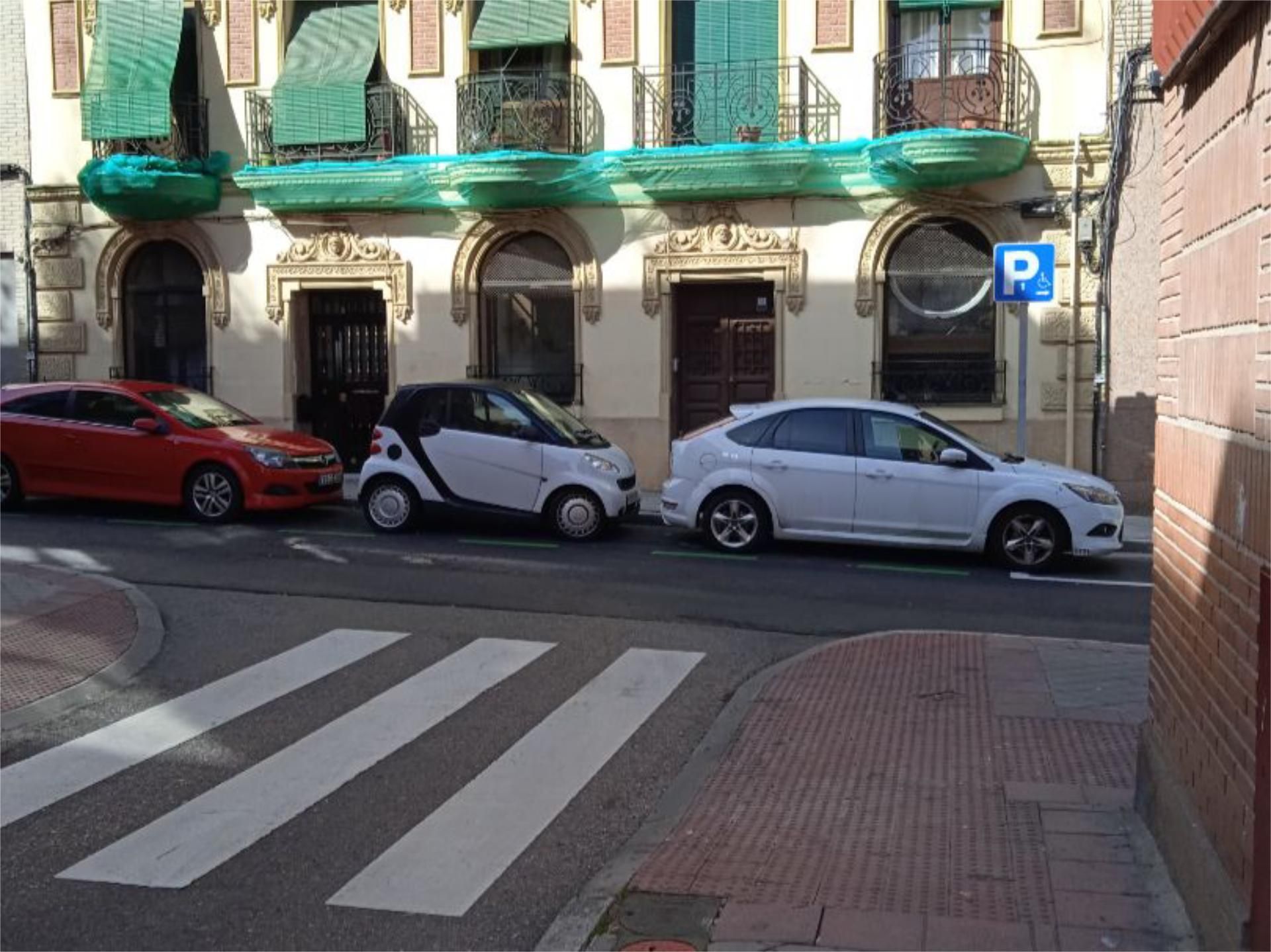 Piso en  Calle de Zabaleta 13