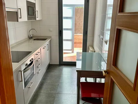 Piso en camino de Ganapanes, 1